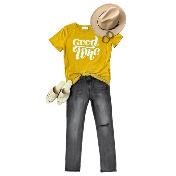 *NWOT Black Distressed Ankle Skinny Crop Jeans - Picture 2 of 5